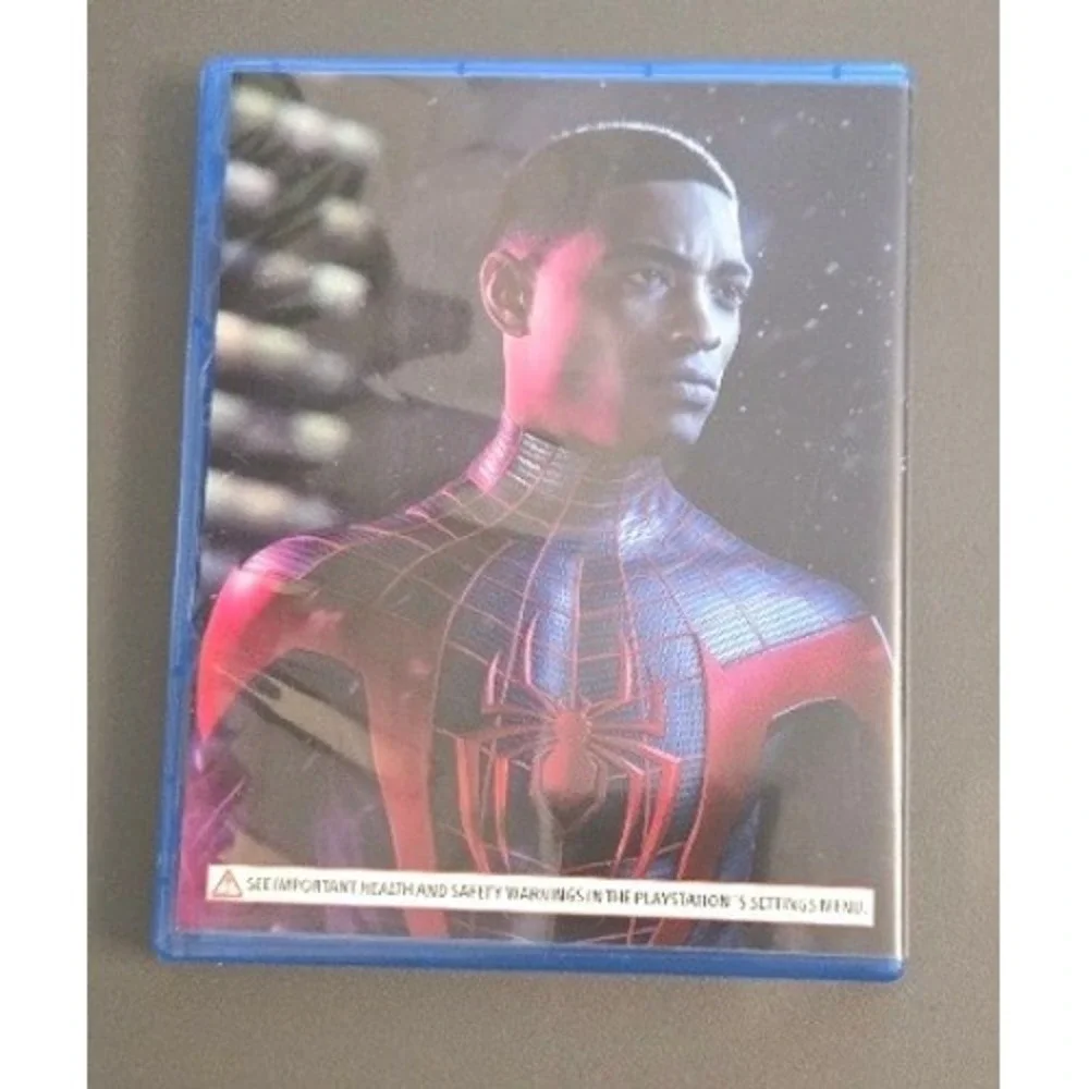 Marvel's Spider-Man: Miles Morales PS5 Game + Game Informer Issue 330 Bundle